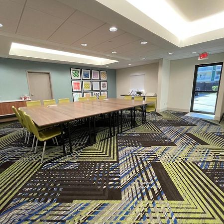 Holiday Inn Express & Suites Sulphur - Lake Charles By Ihg Exterior foto